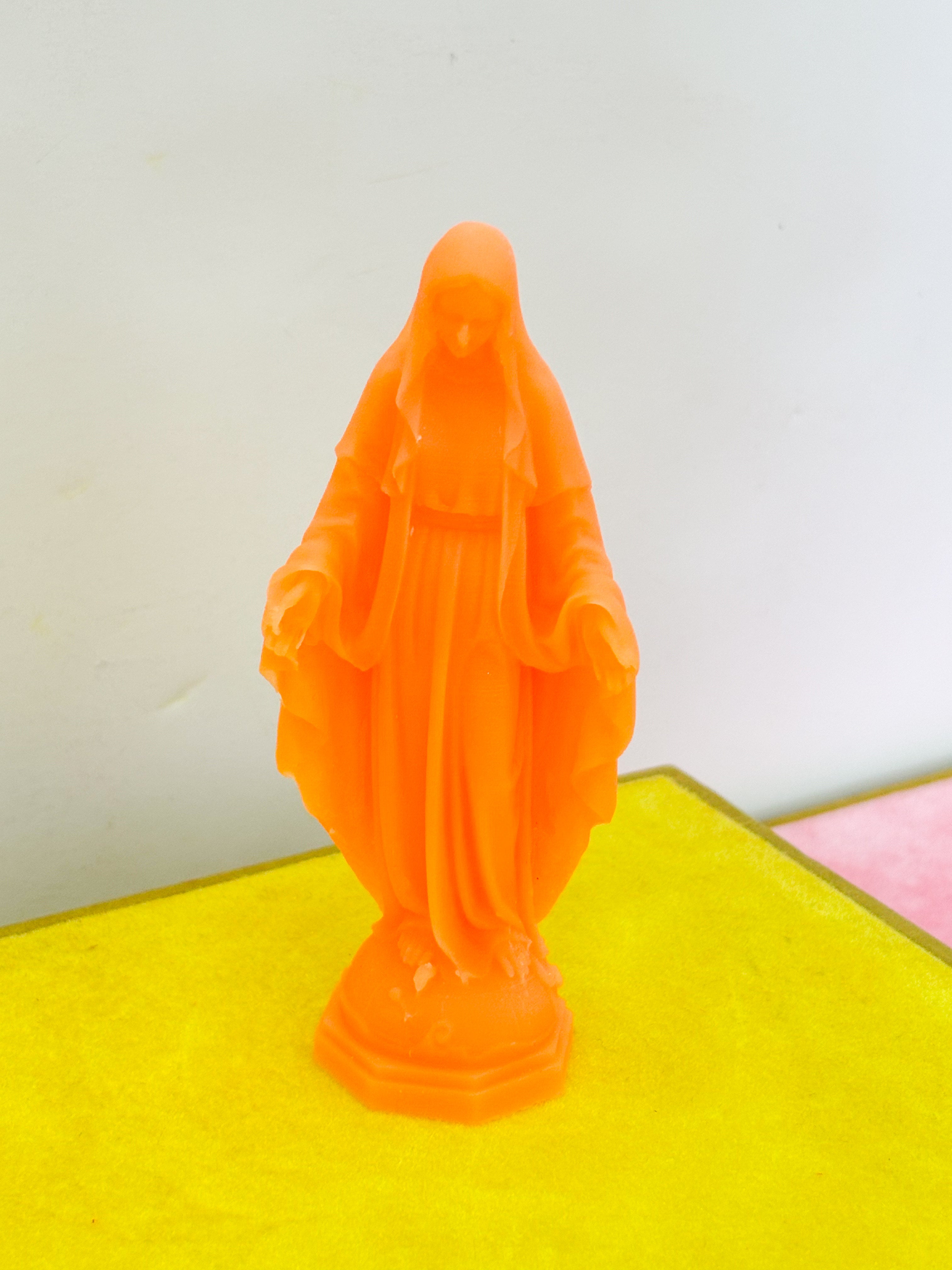 Matte Petite Mary Statue