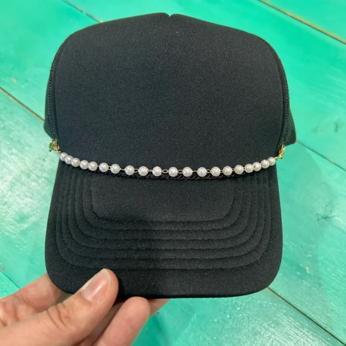 Pearl Trucker Hat Chain