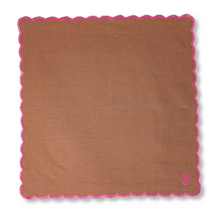 Load image into Gallery viewer, Pink Scallop Napkin Set