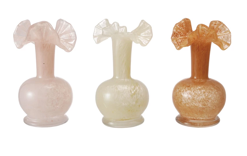 Vase with Ruffle