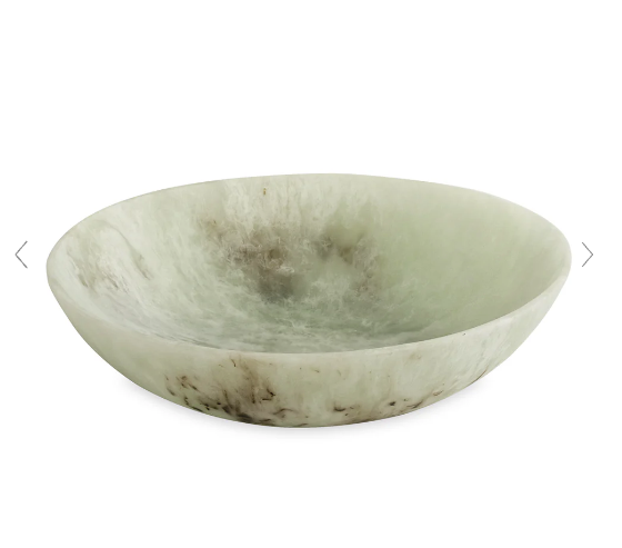 Resin Giada Centerpiece