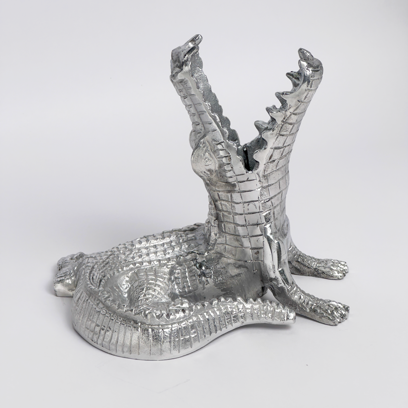 Silver Alligator Wine Holder
