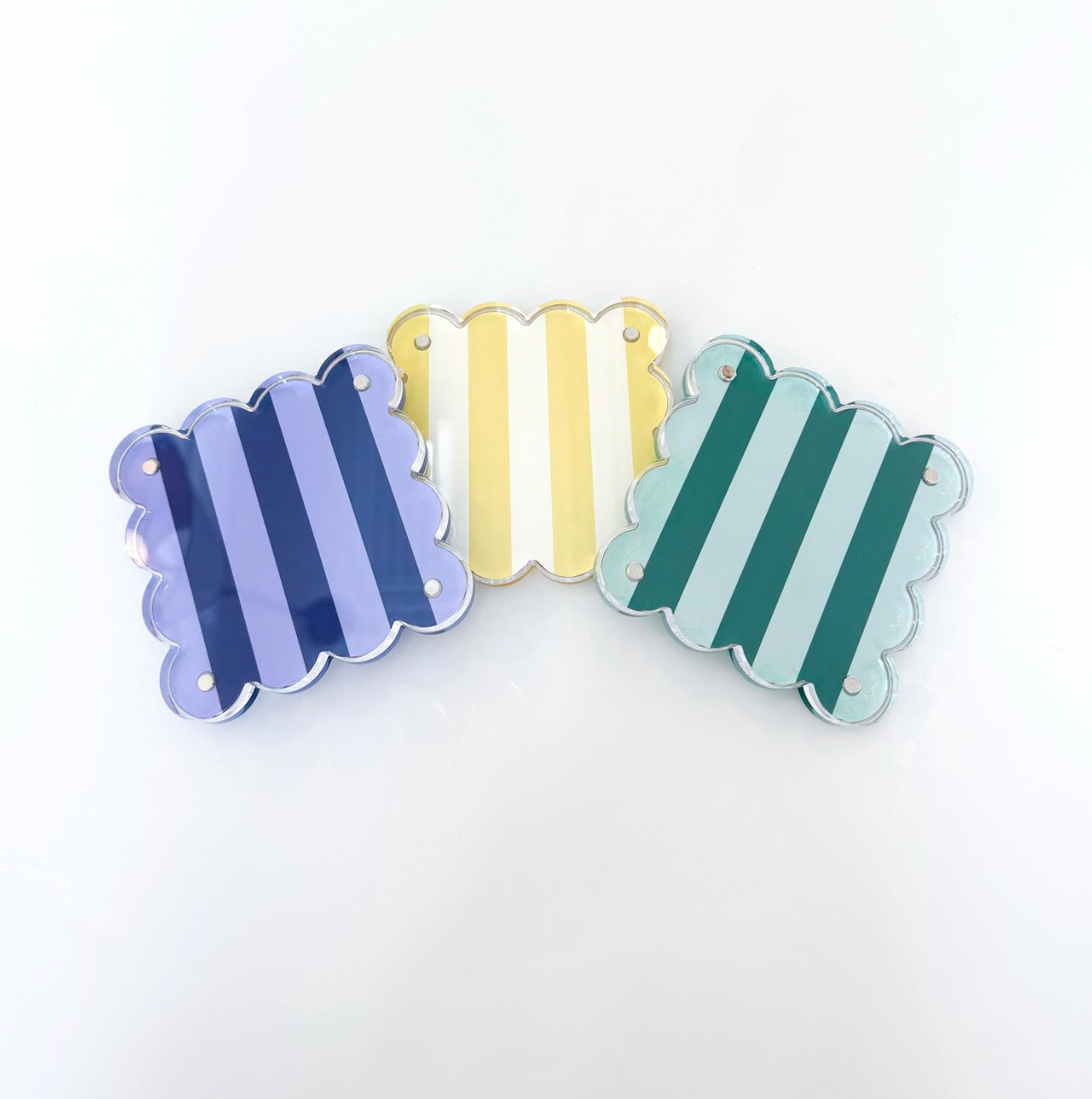 Acrylic Scalloped Frame