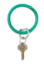 Load image into Gallery viewer, Leather Big O Key Ring